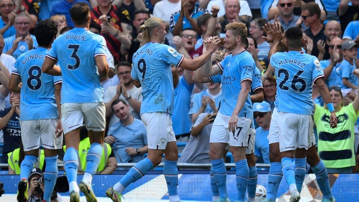 Haaland y De Bruyne celebran el segundo tanto del partido