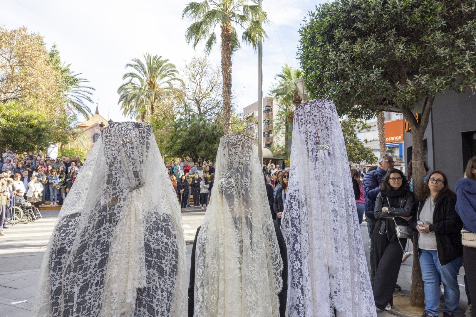 Las imágenes de la procesión del Encuentro del Domingo de Resurrección en Torrevieja