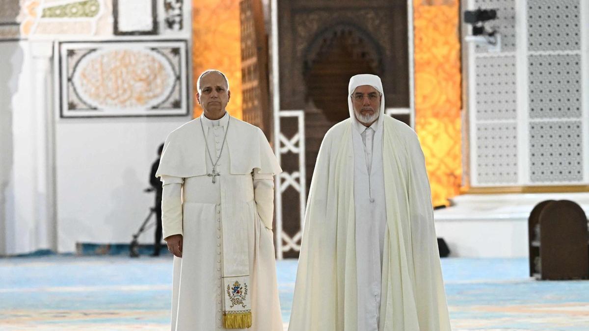 Dos terroristas se inmolaron en Argelia en el primer día de la visita del Papa