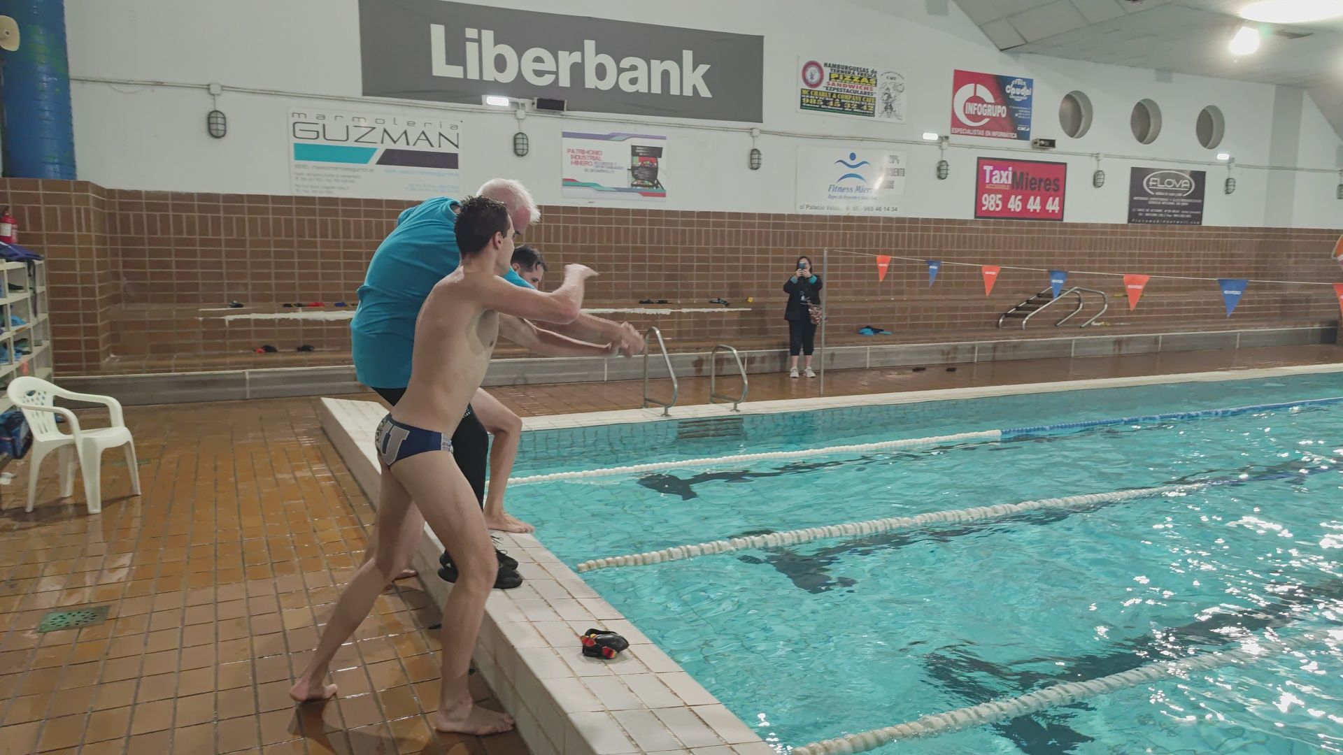 Cierre de la piscina Manuel Llaneza