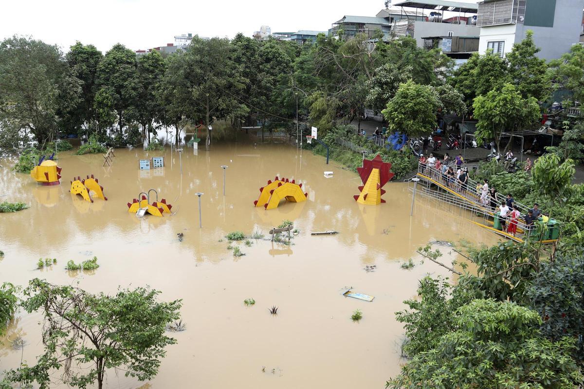 El tifón Yagi deja casi 100 muertos en Vietnam