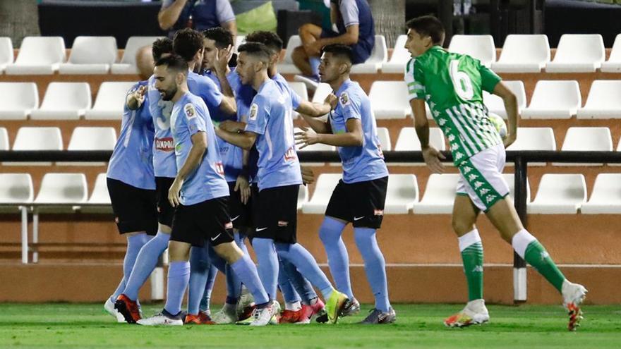 Imagen del Ciudad de Lucena-Betis Deportivo (1-4), final por el ascenso a Segunda B en la temporada pasada.