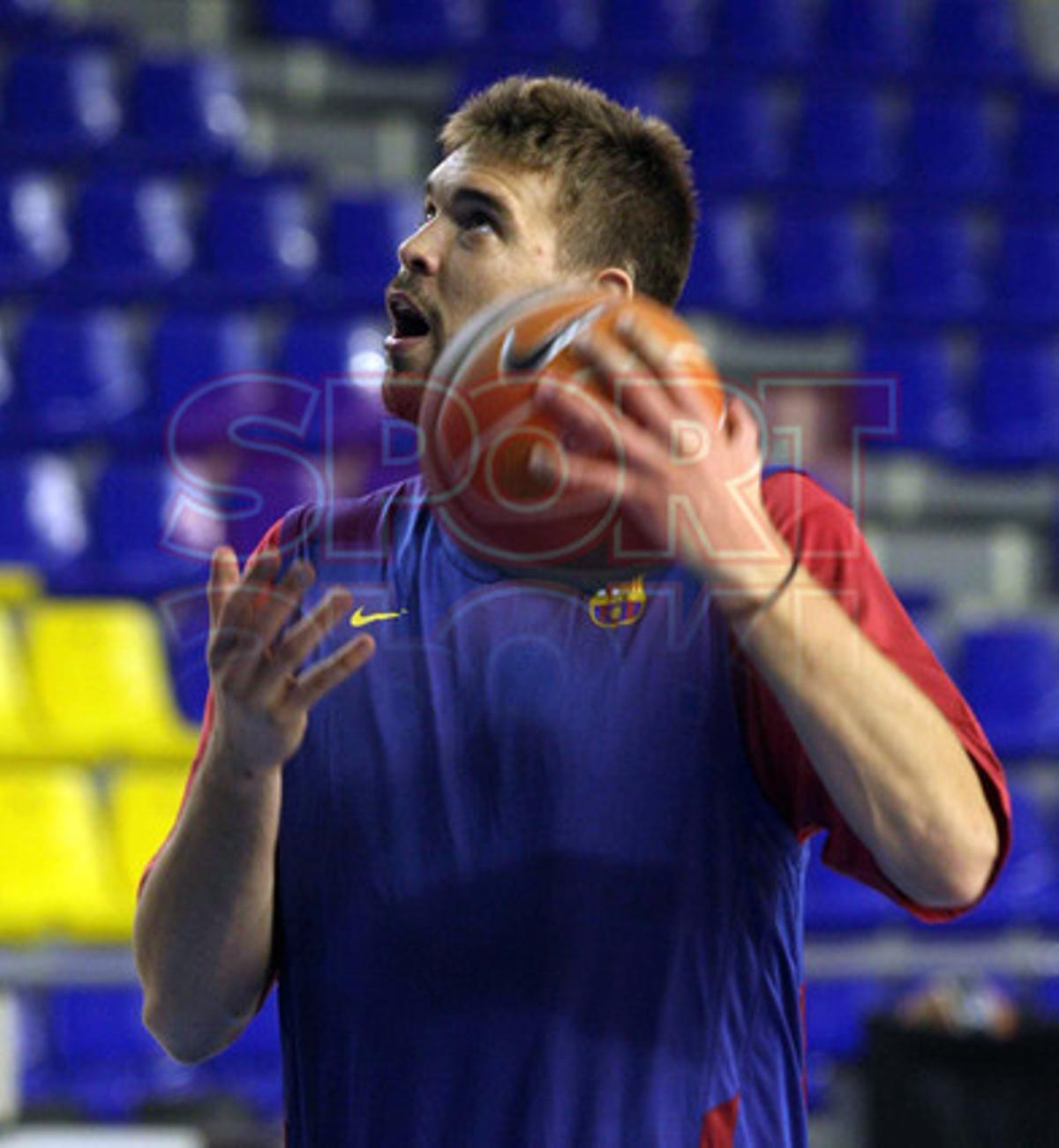 Pau y Marc Gasol, entrenan con el Barça Regal
