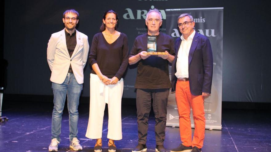 Ferran Adrià rep un reconeixement a  Roses per l’aportació al món gastronòmic