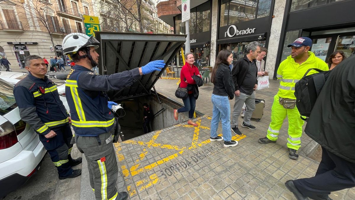 Testimonio de Ana, una de las pasajeras del tren averiado en Barcelona-Sants.