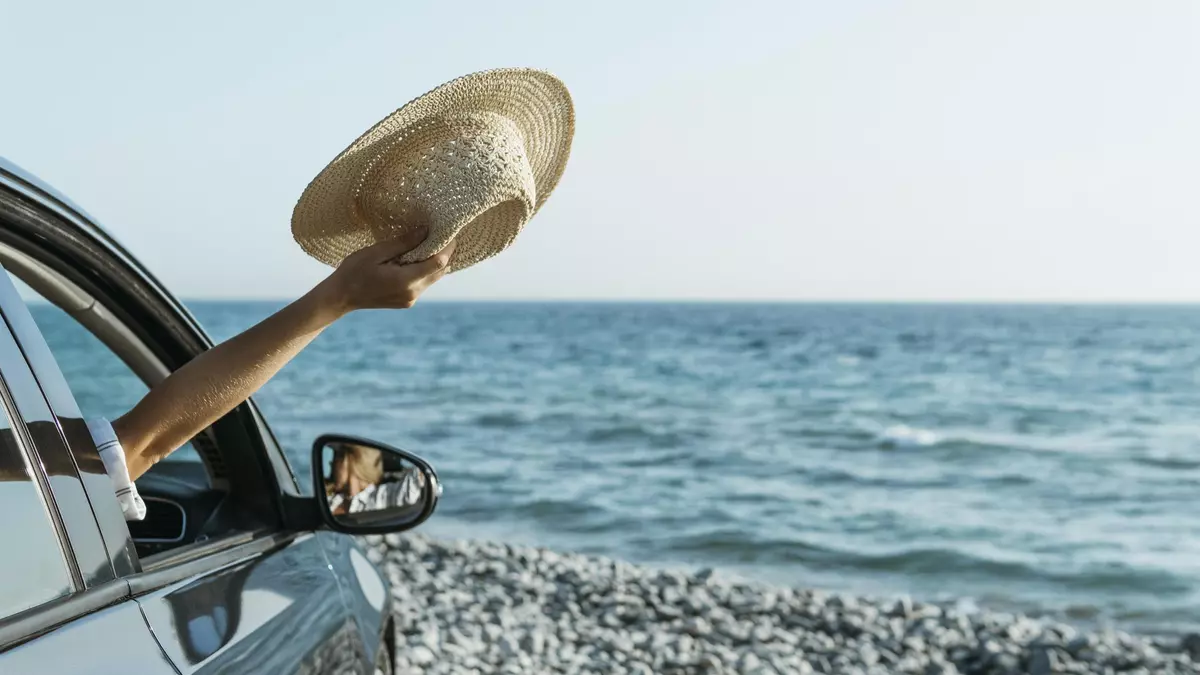 ¿Te vas de viaje? Sigue estas recomendaciones de la DGT para viajar seguro