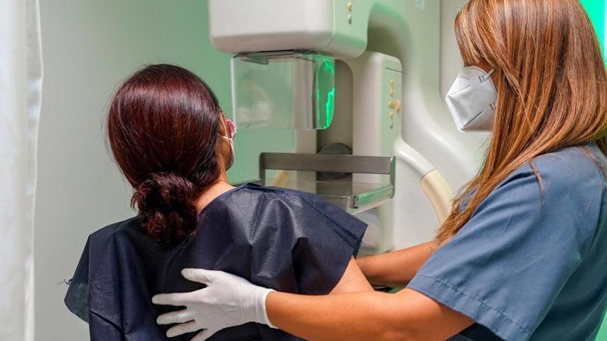 MamoRisk, una "calculadora" para predecir el riesgo personalizado de cáncer de mama que se empleará en Asturias