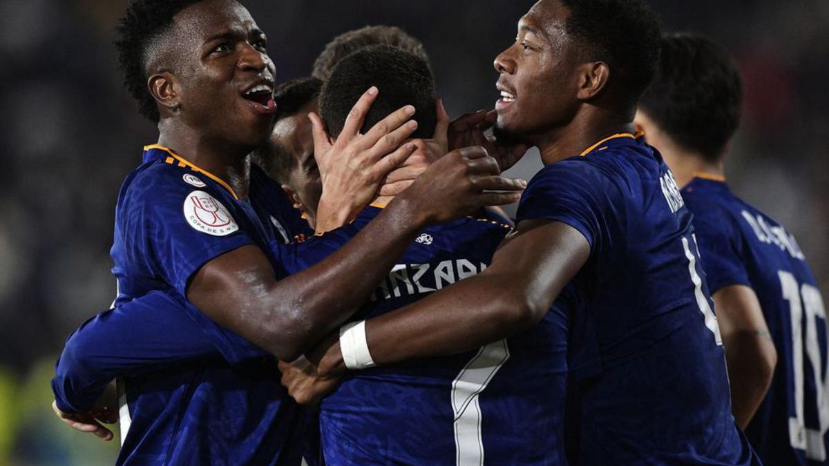 Hazard celebra su gol entre Vinicius y Alaba. |  // REUTERS