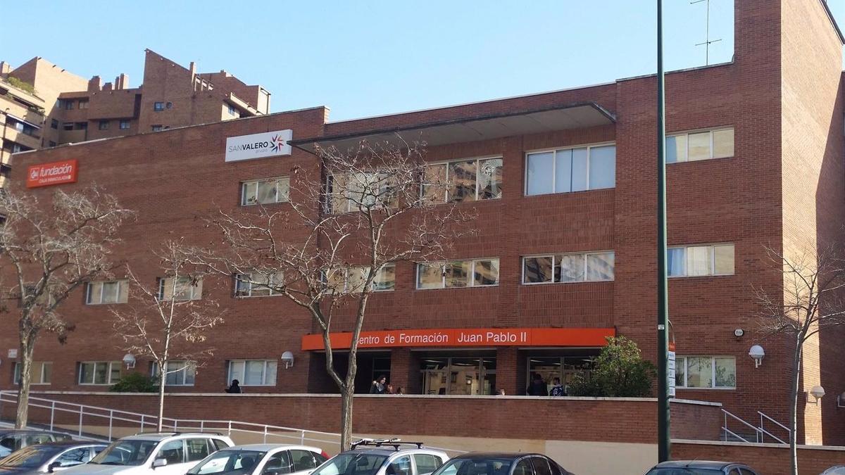 Centro de formación Juan Pablo II de la Fundación CAI, en Zaragoza.