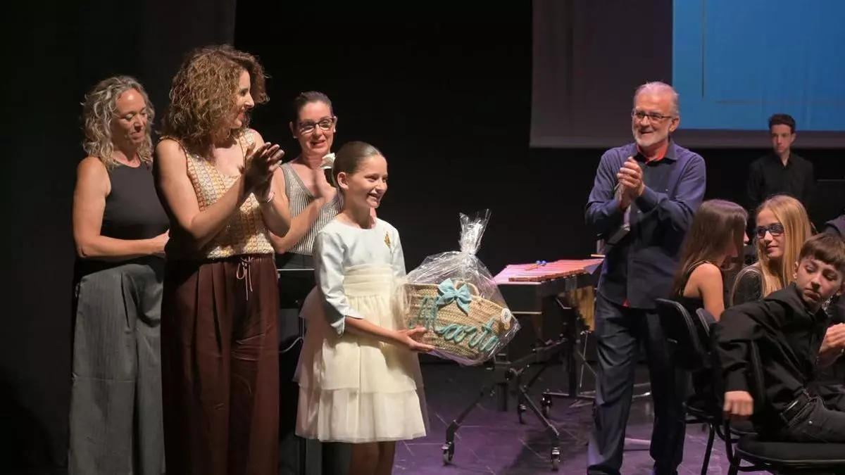 Miguel Molina, el músico de Quart que ensalza a las falleras mayores de València y Alzira con sus pasodobles