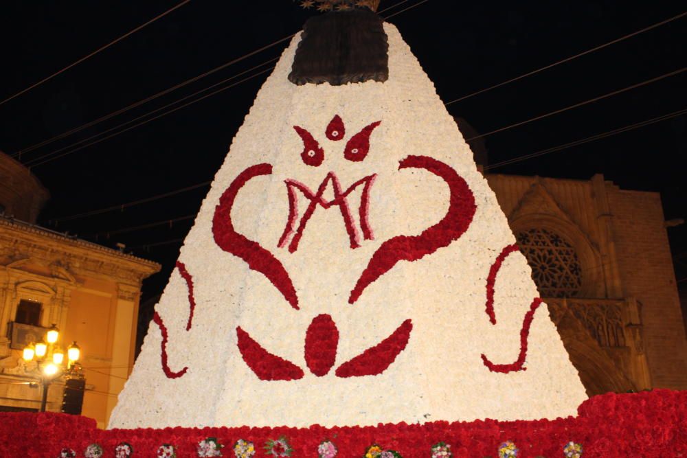 Así son las canastillas y el manto de la Ofrenda