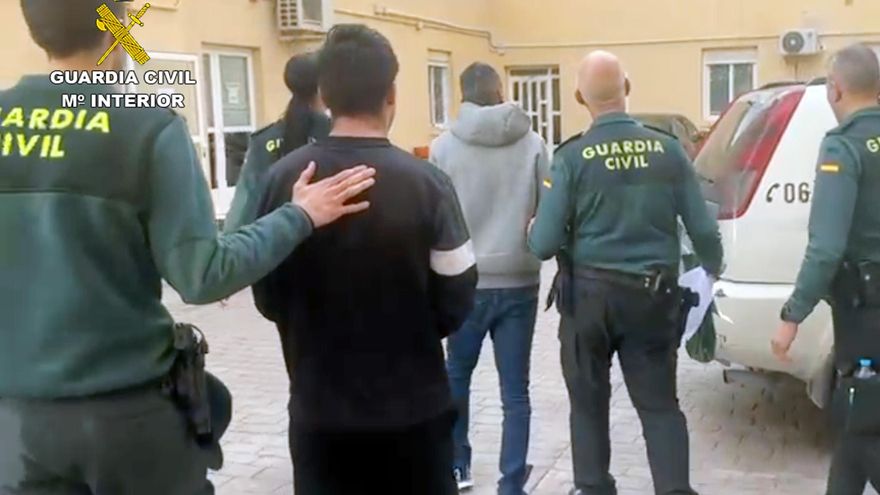 Asaltan en Bullas la vivienda de un septuagenario, le pegan y le roban las joyas y el móvil: ya están en libertad