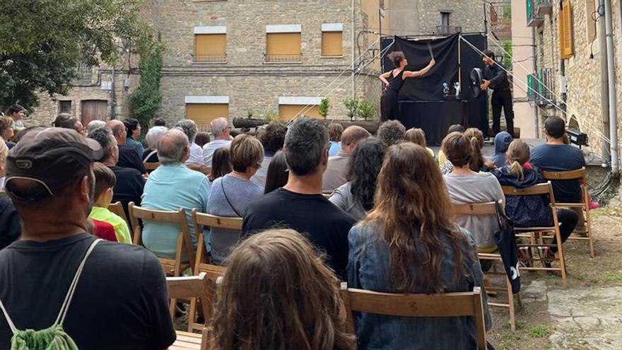 El festival TIFA es consolida a Borredà amb una vintena de propostes que fusionen art i natura