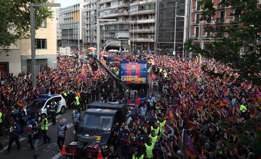 Rua del Barça: les millors fotos de la festa dels campions