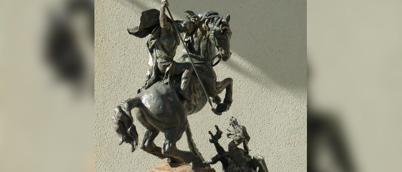 Maqueta del monumento, que podría ubicarse en el arenero de la plaza.