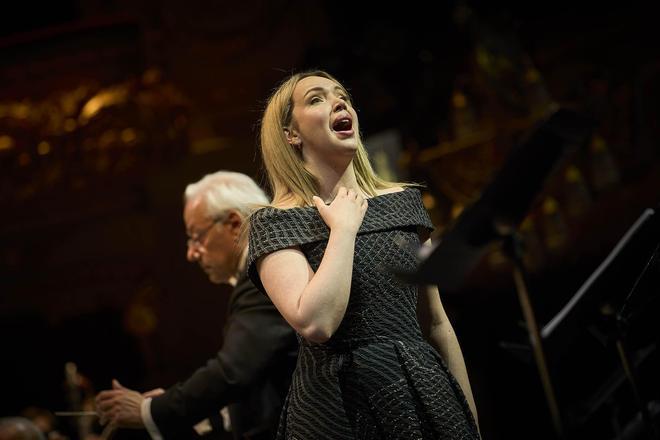 Vasilisa Berzhanskaya enamora a los liceístas con Rossini