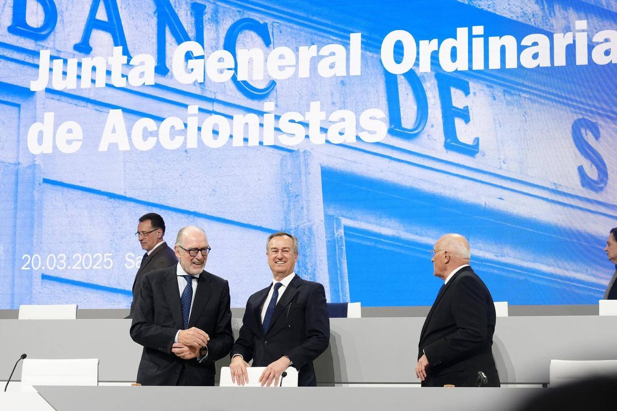 Primera junta de accionistas del Sabadell tras el regreso a Catalunya