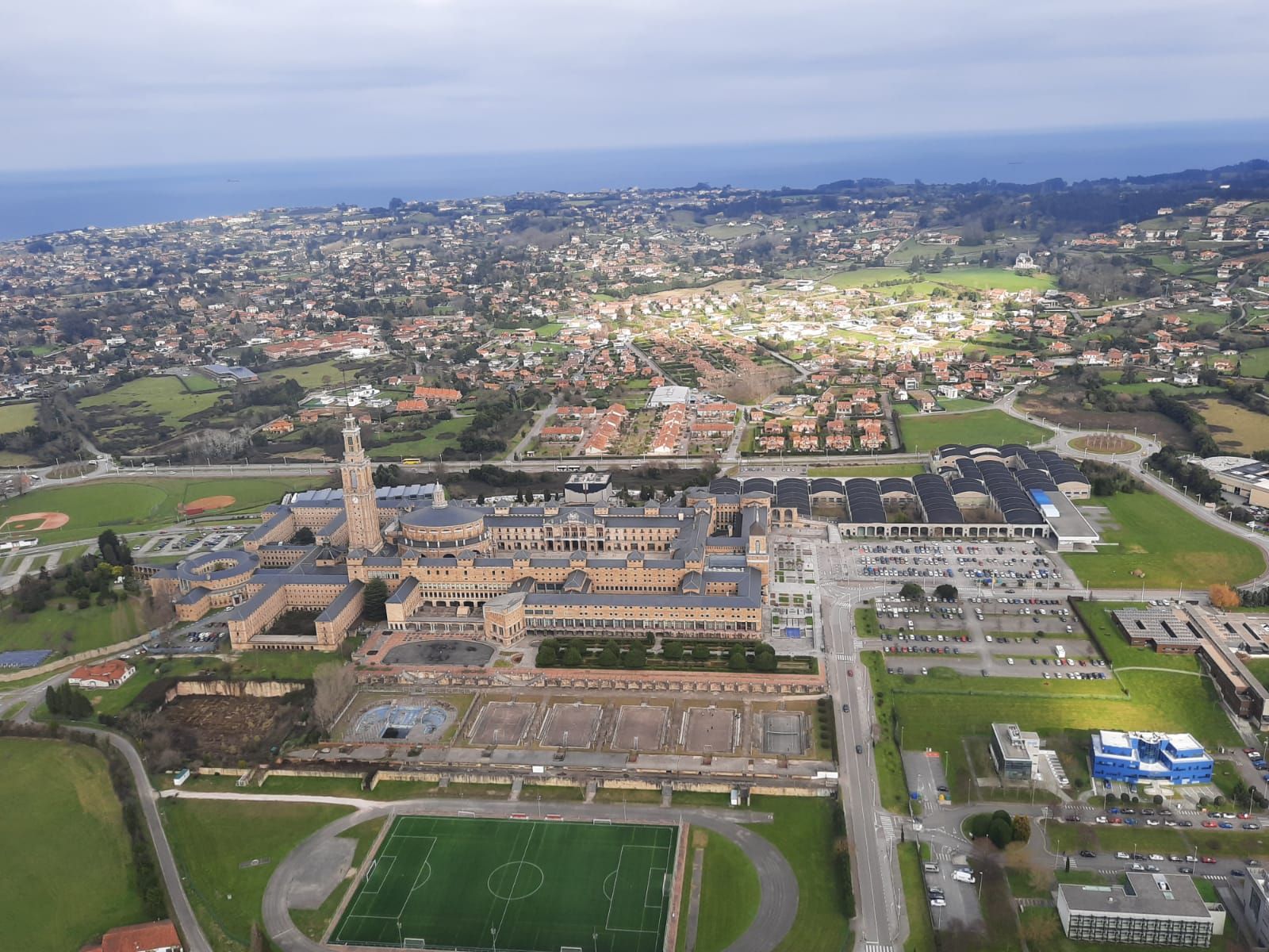 En imágenes: Así se ve Gijón desde el aire