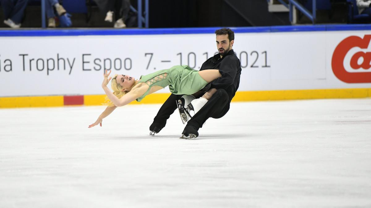 Olivia Smart y Adri Díaz, durante una de sus actuaciones