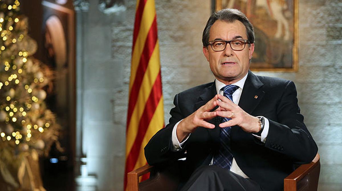 El ’president’ Artur Mas se dirige a los catalanes en su mensaje institucional de fin de año.