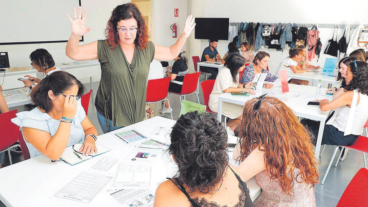 Taller impartido por la experta  en DUA Coral Elizondo durante la primera jornada del Foro de  Educación FARO EDUCA.