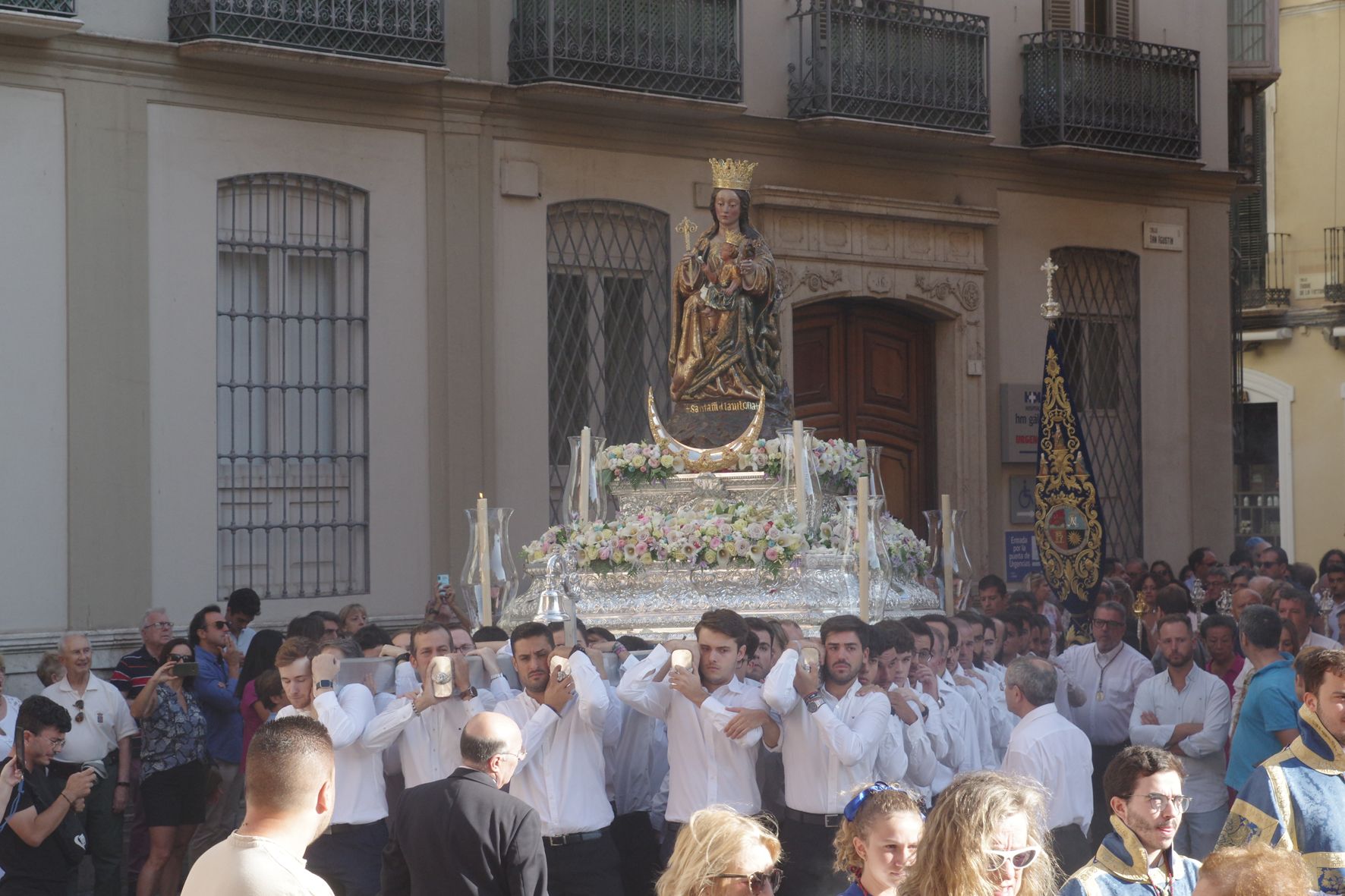 El traslado de la Virgen de la Victoria a la Catedral, en imágenes