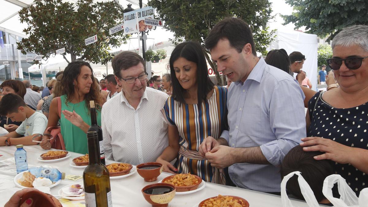 La alcaldesa de Salceda, Verónica Tourón, durante la XXVI Festa dos Callos