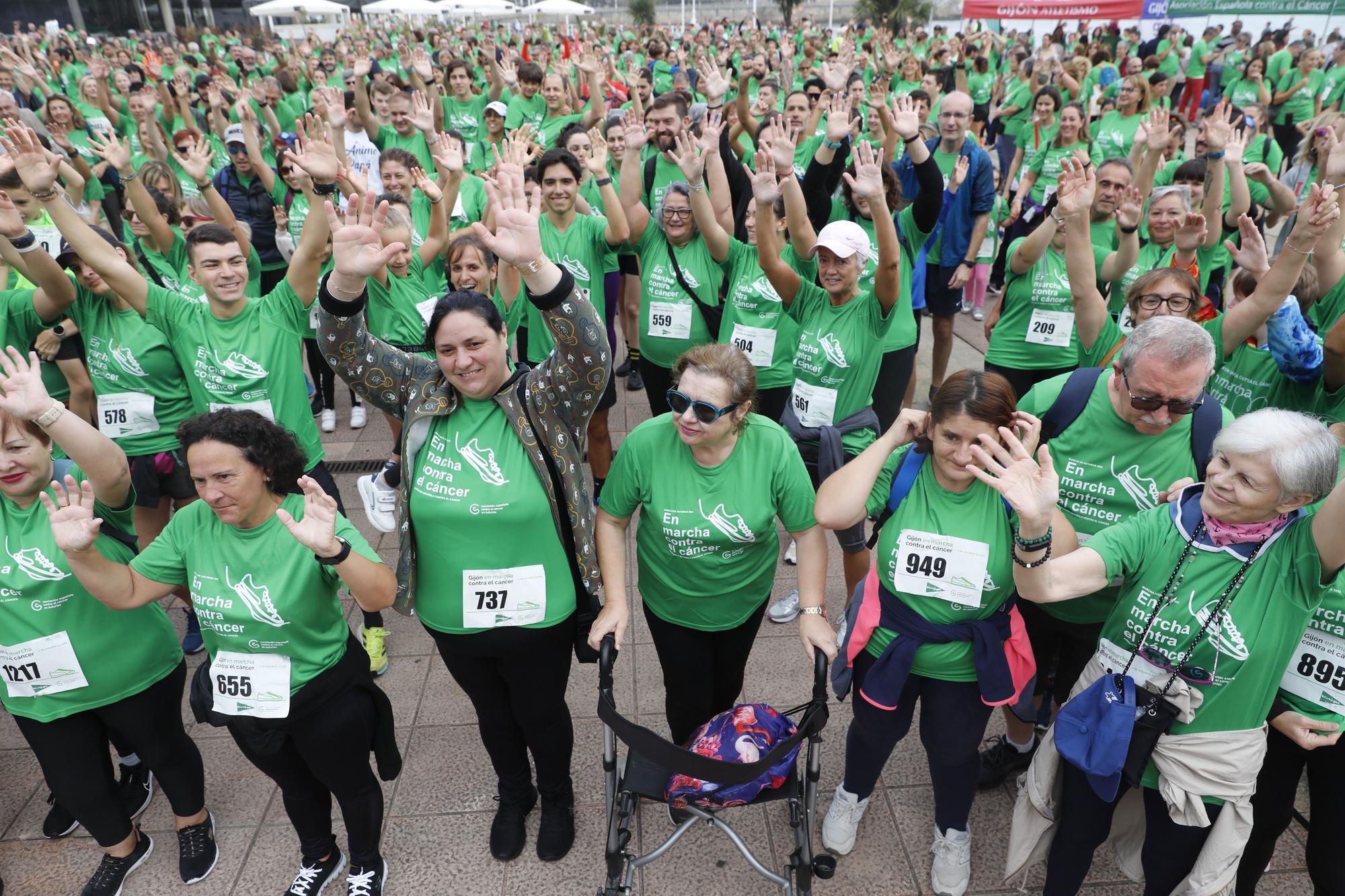 EN IMÁGENES: Asturias se echa a la calle para correr contra el cáncer