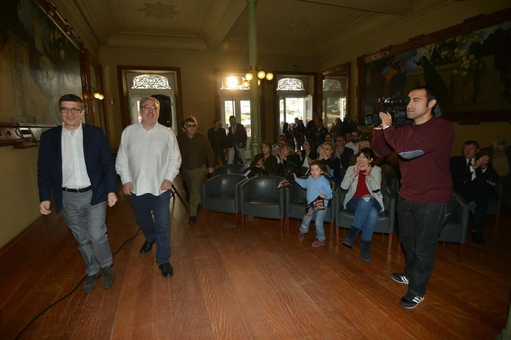 Patxi López con la militancia en Pontevedra