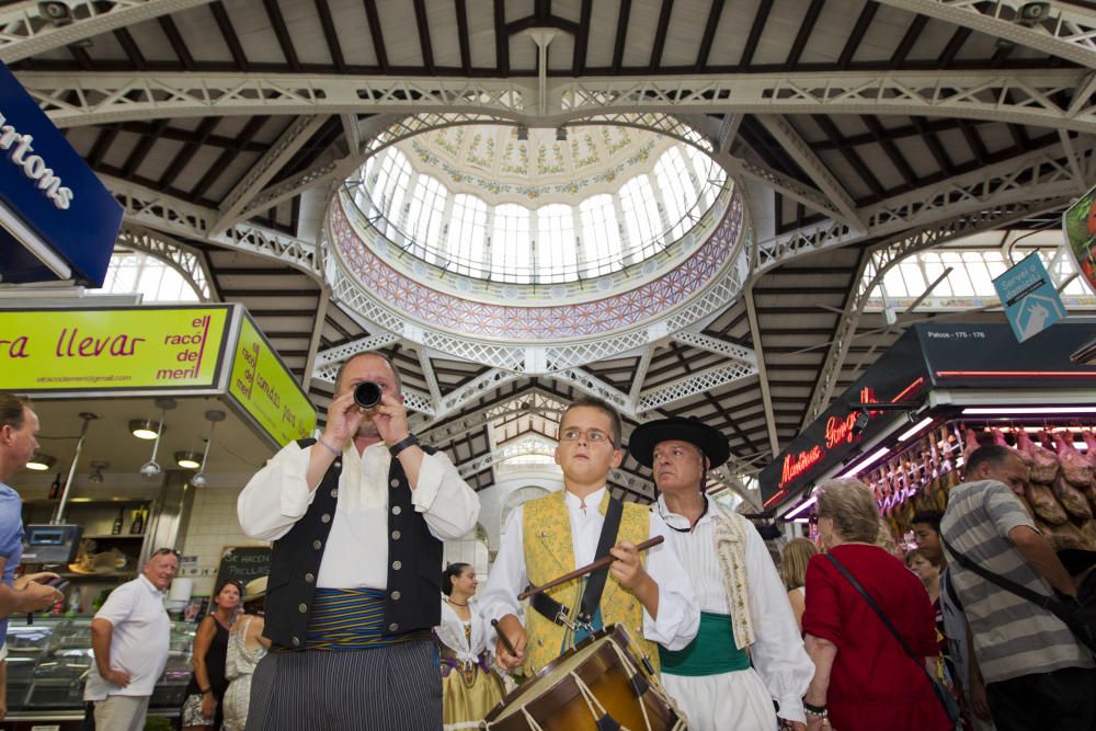 Dansaes en el Mercat Central