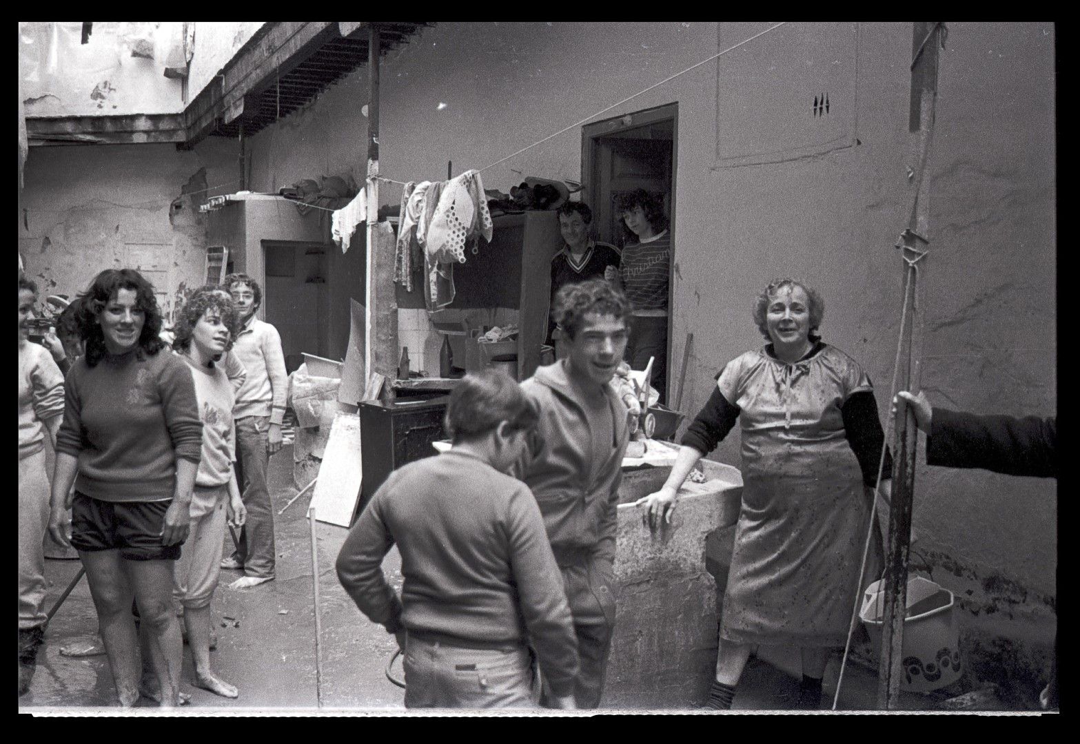 Repaso fotográfico de José Antonio Berrocal a El Perchel de mitad de los 80