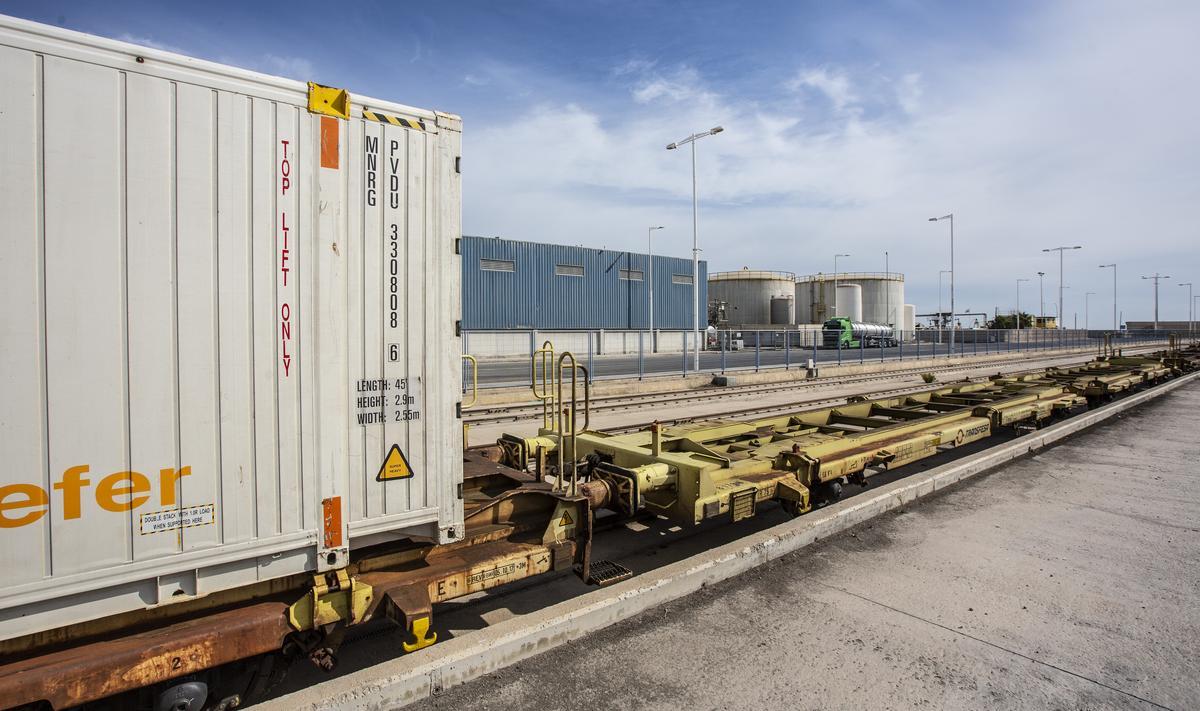 La instalación para vagones de mercancías en el puerto de Alicante.