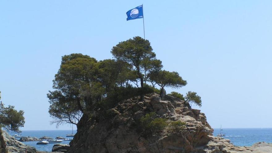 Un conte d&#039;estiu: la fal·lera de la bandera