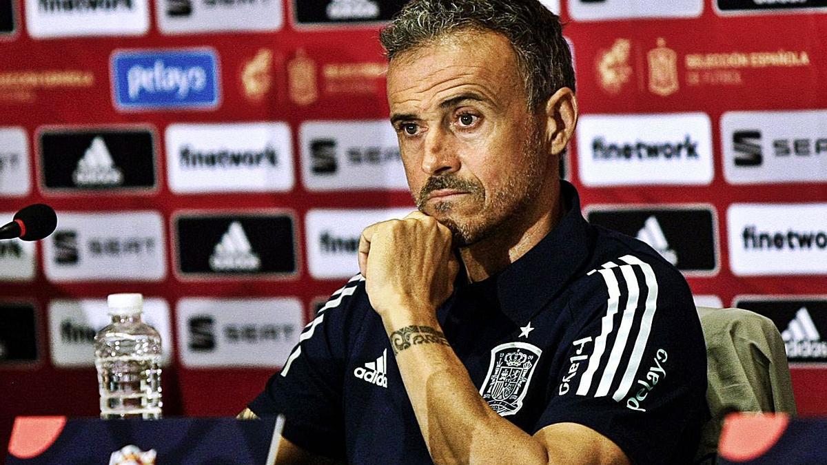 El seleccionador nacional, Luis Enrique Martínez, durante una rueda de prensa en Las Rozas. |  // E.P.