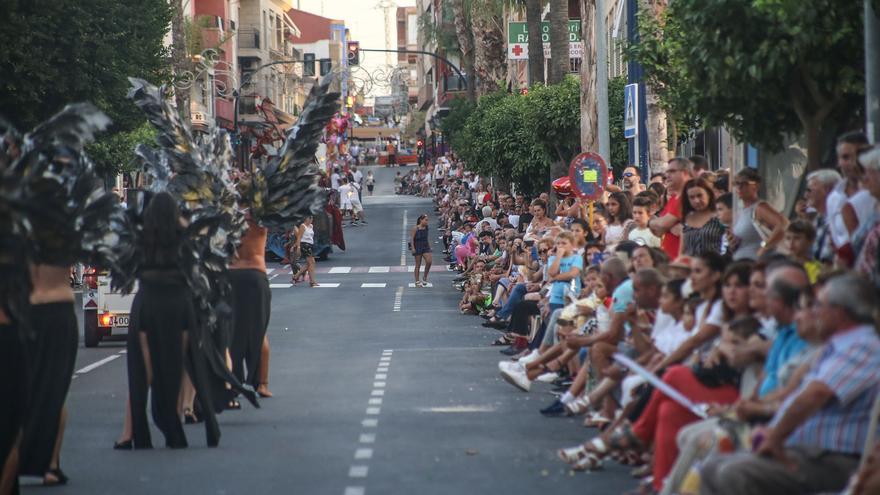 San Miguel de Salinas: El Ayuntamiento factura 76.000 € sin contrato y a dedo para actos de fiestas