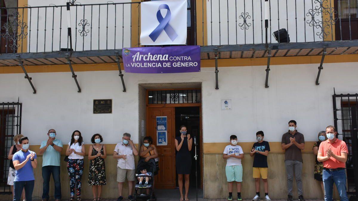 Una de las concentraciones que se celebró en el pueblo para clamar contra la violencia machista.