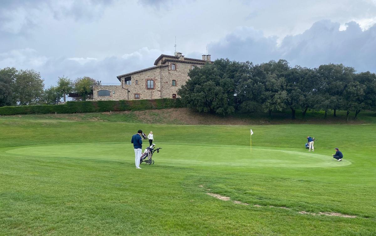 Imagen del hoyo 18 en Golf Montanyà, en la primera jornada del torneo