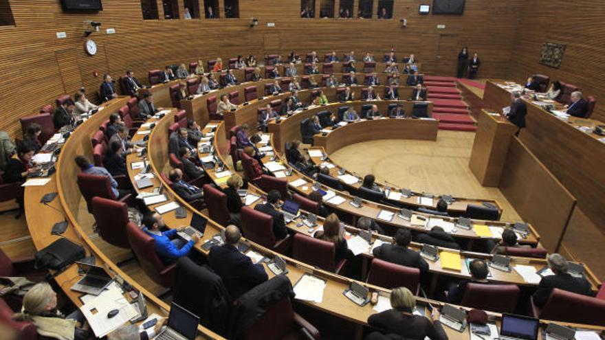 Aspecto del hemiciclo de las Corts Valencianes durante unas de las sesiones plenarias al inicio de esta legislatura