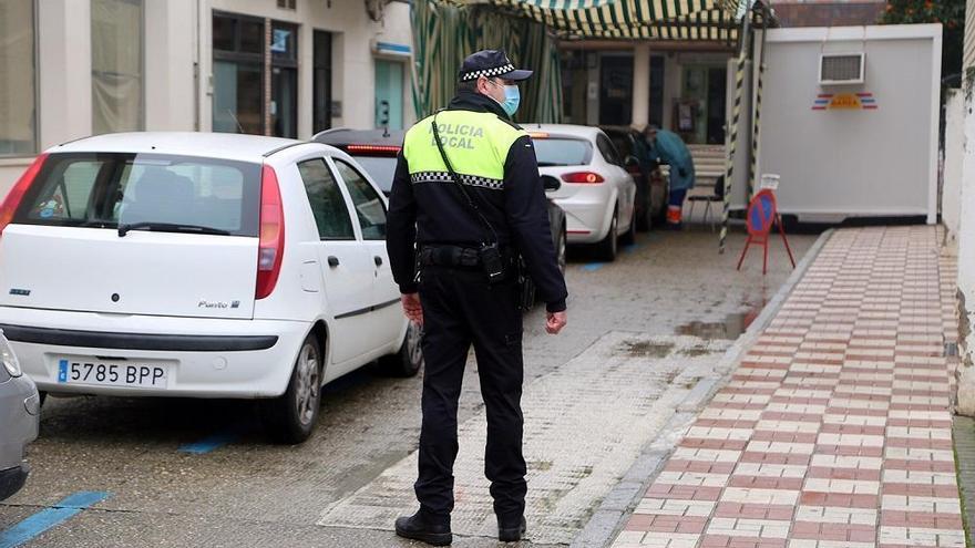 El alcalde de Montilla insta a los vecinos a «autoconfinarse en casa» ante la incidencia del covid