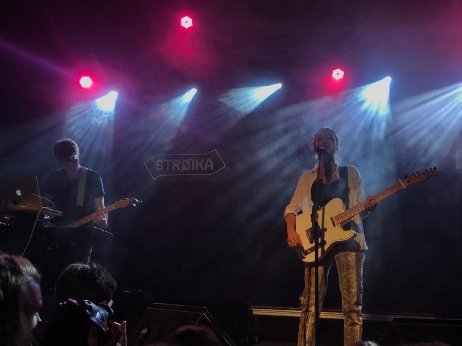 Sara Roy canta amb Miki Núñez a Manresa