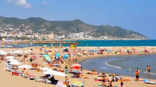 Un niño y un hombre mueren ahogados en las playas de Barcelona