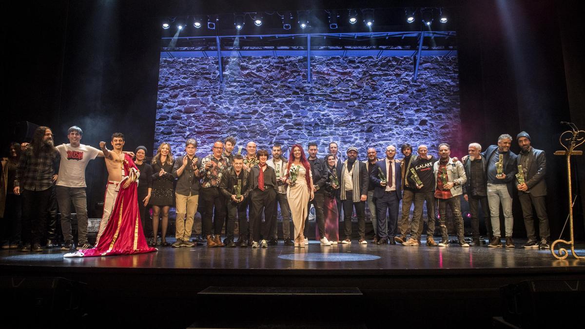 Galería | Robe triunfa en Cáceres en la fiesta de la música extremeña