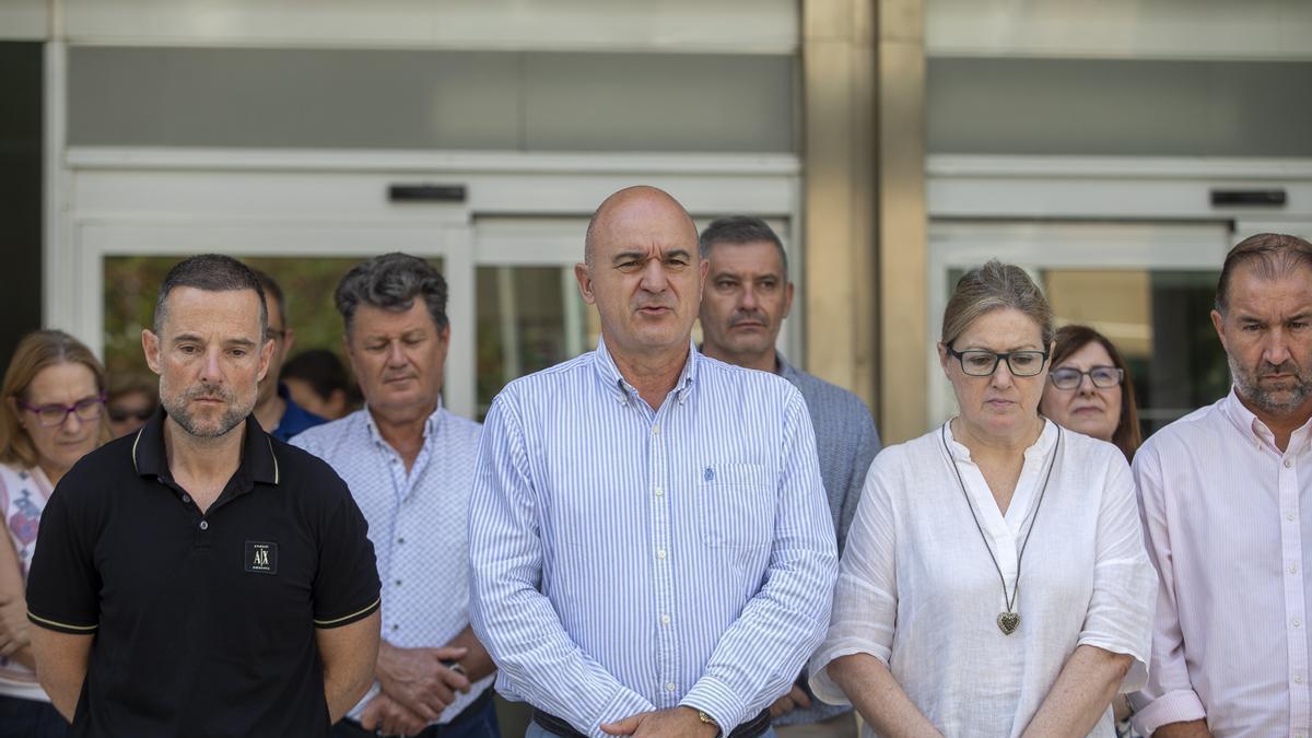 Un minuto de silencio por las víctimas de Los Gallardos.