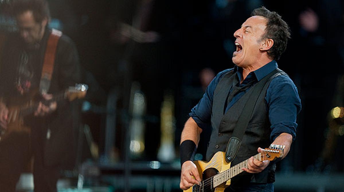Alguns dels millors moments del concert de Bruce Springsteen, ahir a la nit a Barcelona.