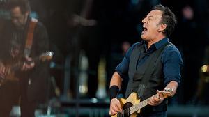 Alguns dels millors moments del concert de Bruce Springsteen, ahir a la nit a Barcelona.