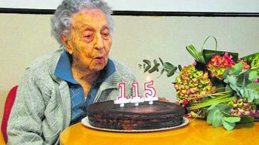 Una centenaria catalana se convierte en la persona más longeva del mundo