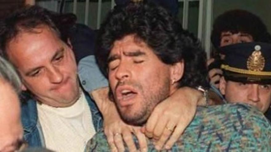 La historia de Maradona y su relación con la camorra italiana abre esta serie documental de once capítulos en HBO.