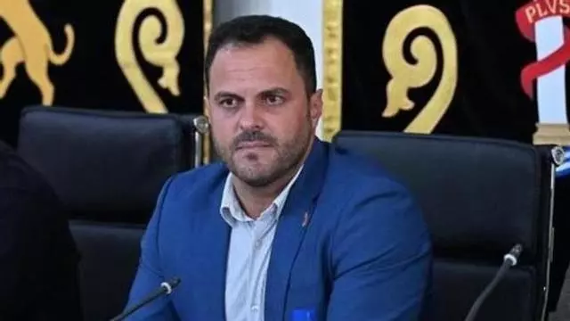 El alcalde de Arrecife, Yonathan de León, defiende su gestión tras la investigación de la Fiscalía por los contratos en fiestas