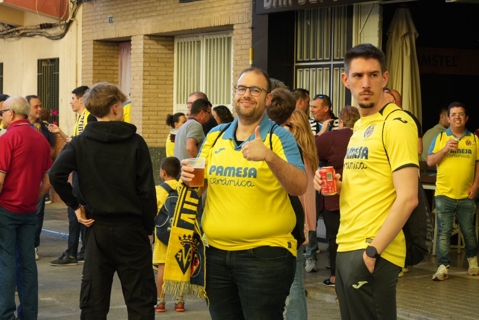 La afición del Villarreal en el partido contra el Espanyol en La Cerámica