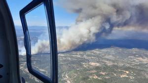 Las imágenes del incendio forestal en Villanueva de Viver. GENERALITAT VALENCIANA